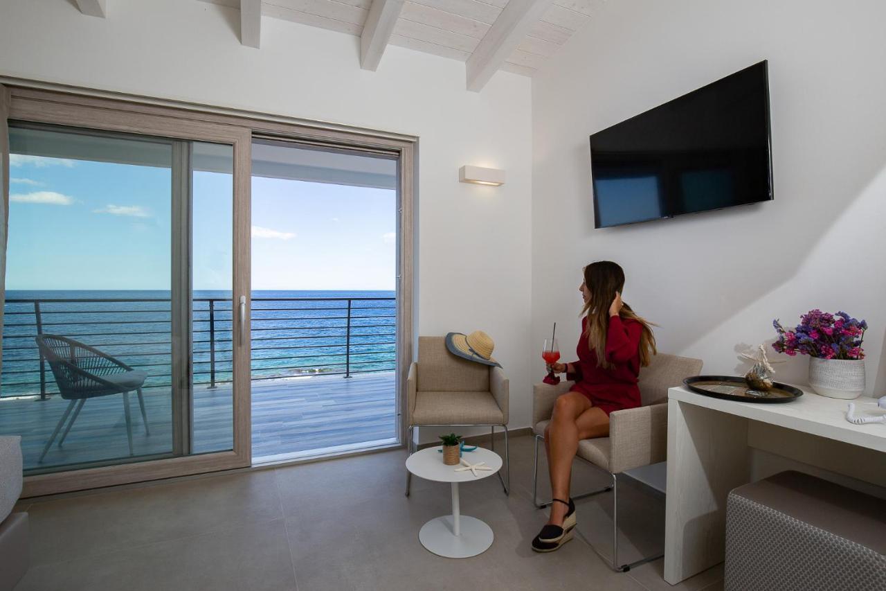 Hotel Caramare Кала-Гононе Екстер'єр фото