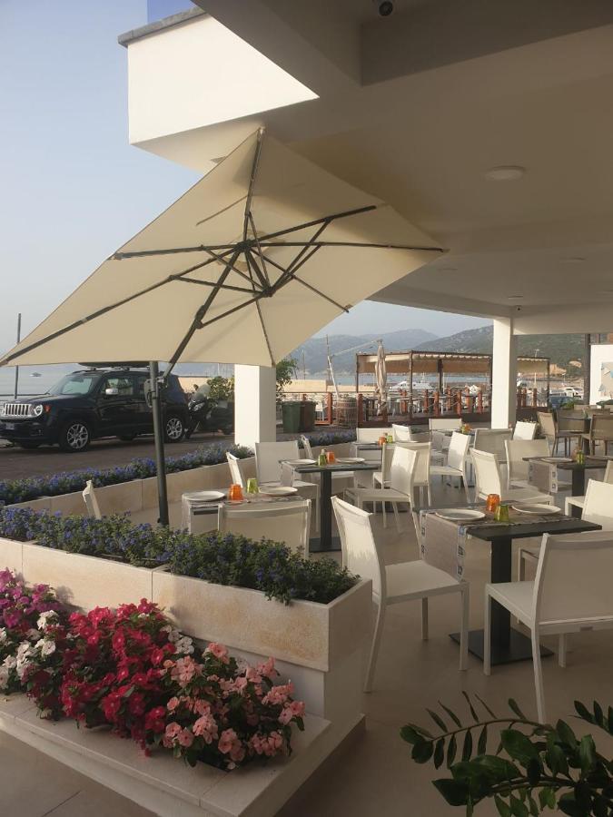 Hotel Caramare Кала-Гононе Екстер'єр фото