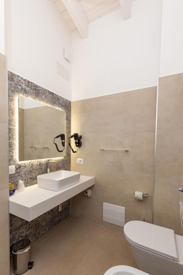 Hotel Caramare Кала-Гононе Екстер'єр фото