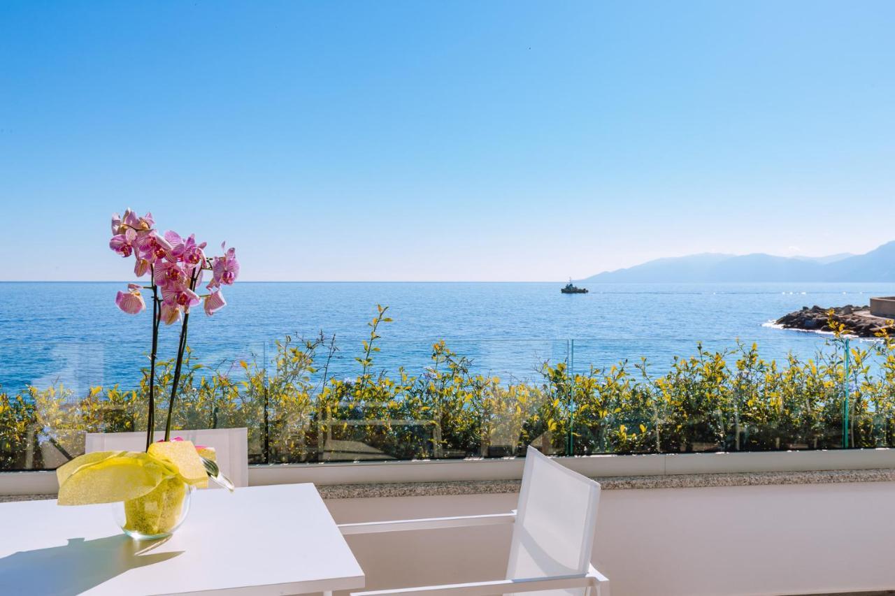 Hotel Caramare Кала-Гононе Екстер'єр фото