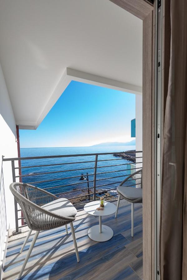 Hotel Caramare Кала-Гононе Екстер'єр фото